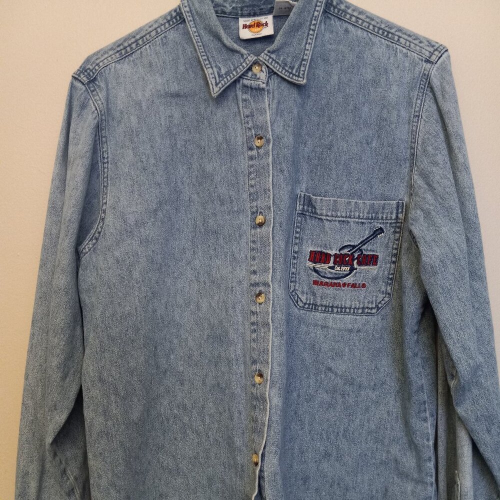 Hard Rock Cafe  Button Up XL